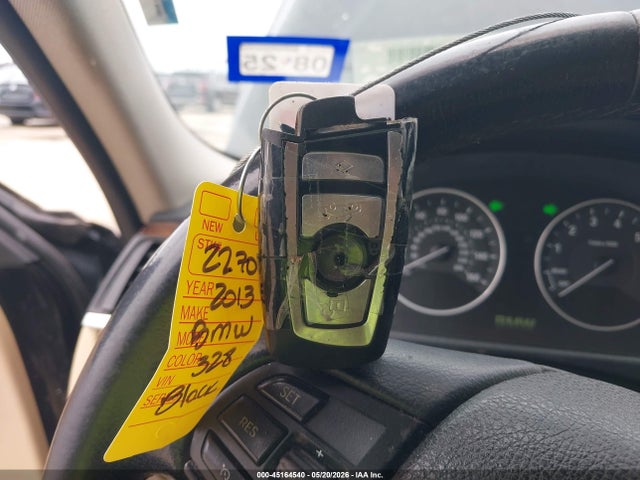 2013 Bmw 328i მანქანა იყიდება აუქციონზე, vin: WBA3C1C54DF442345, აუქციონის ნომერი: 45164540