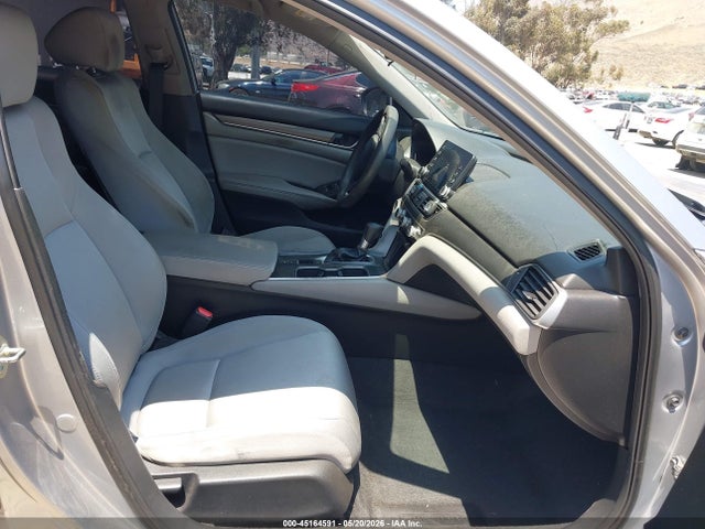 Honda ACCORD LX 2018 1HGCV1F13JA141372 Image 5