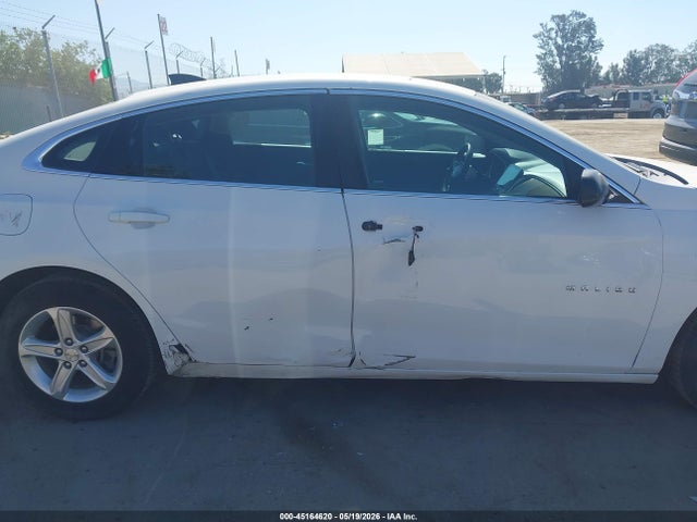 1G1ZC5ST4LF147886 Chevrolet Malibu Fwd 1fl