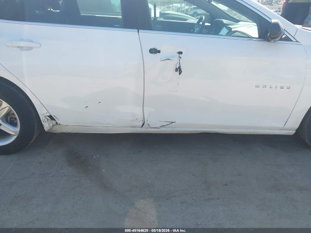 1G1ZC5ST4LF147886 Chevrolet Malibu Fwd 1fl