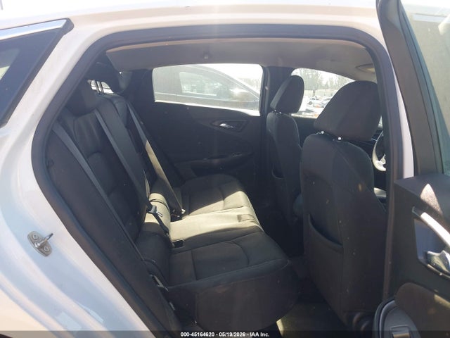 1G1ZC5ST4LF147886 Chevrolet Malibu Fwd 1fl