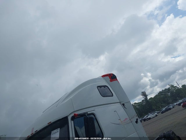 45164630 :رقم المزاد ، 4V4NC9GH56N419166 vin ، 2006 Volvo Vn Vnl مزاد بيع