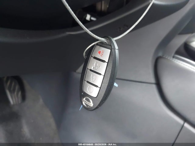 45164649 :رقم المزاد ، 3N1CP5CU1JL534944 vin ، 2018 Nissan Kicks Sv مزاد بيع