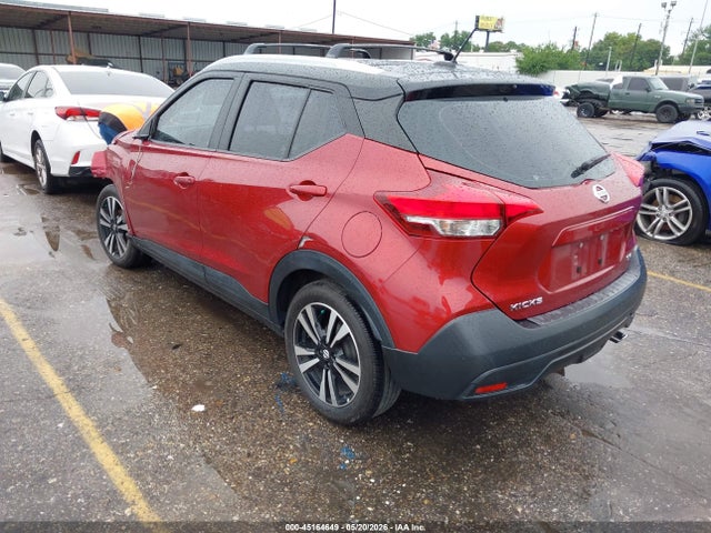 45164649 :رقم المزاد ، 3N1CP5CU1JL534944 vin ، 2018 Nissan Kicks Sv مزاد بيع
