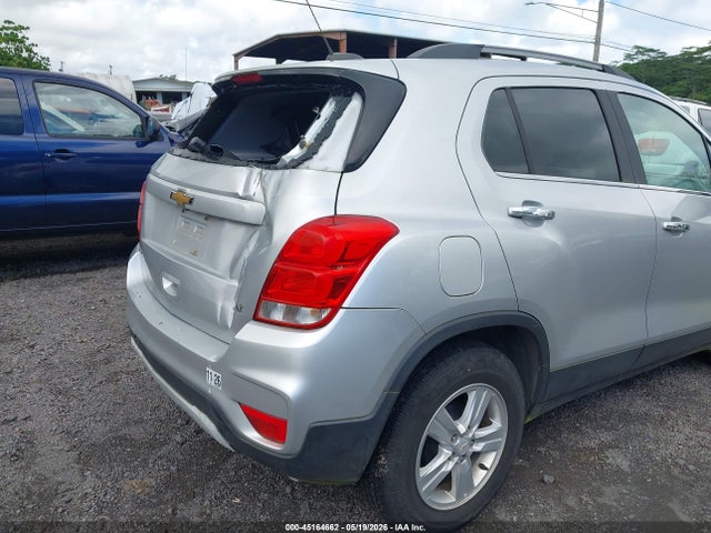 KL7CJLSB3JB577327 Chevrolet Trax Lt