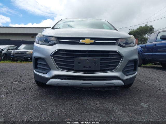 KL7CJLSB3JB577327 Chevrolet Trax Lt