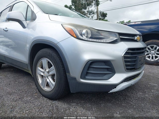 KL7CJLSB3JB577327 Chevrolet Trax Lt