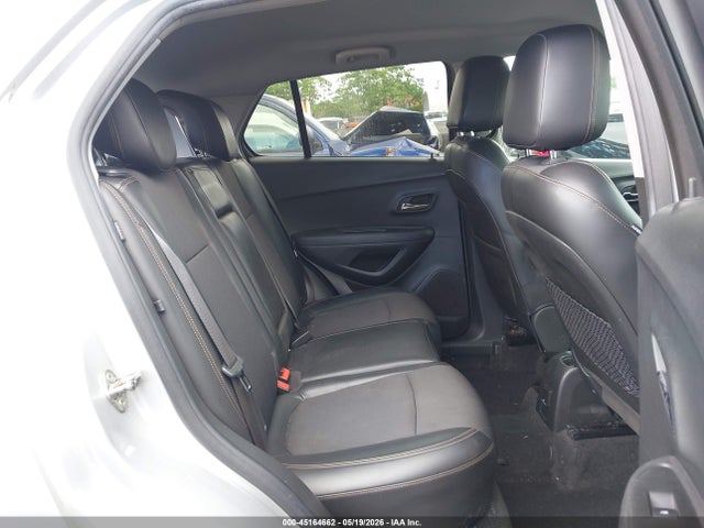 KL7CJLSB3JB577327 Chevrolet Trax Lt