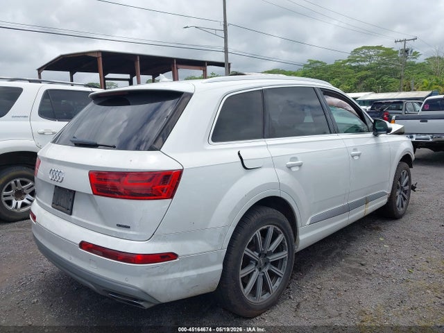 WA1LHAF74JD039890 Audi Q7 2.0t Premium