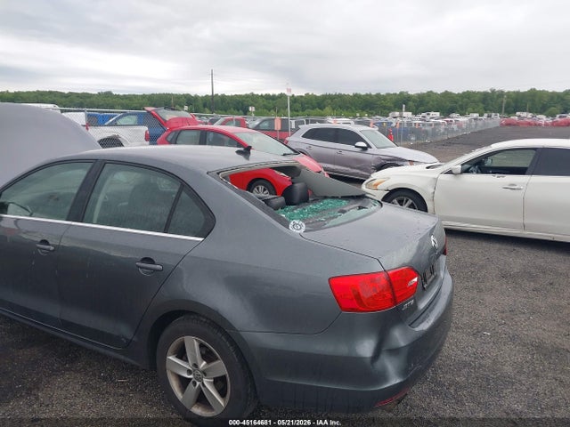 Продаж на аукціоні авто 2014 Volkswagen Jetta 2.0l Tdi, vin: 3VWLL7AJ7EM310751, номер лоту: 45164681