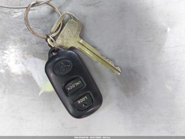 2004 Toyota Corolla Le მანქანა იყიდება აუქციონზე, vin: 1NXBR32E64Z310494, აუქციონის ნომერი: 45164749