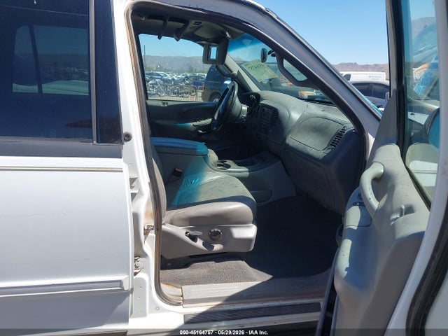 Продажа на аукционе авто 2001 Ford Expedition Eddie Bauer, vin: 1FMPU18L11LA45564, номер лота: 45164757