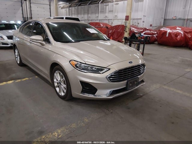 2019 3FA6P0MU1KR235499 main image