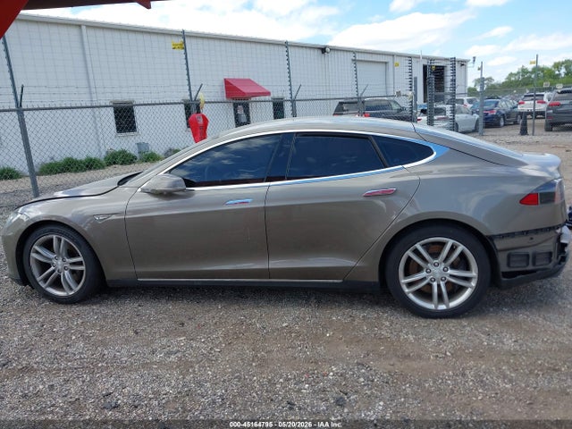 Tesla Model S 70d/85d/p85d 2015 5YJSA1S22FF098372 Image 14
