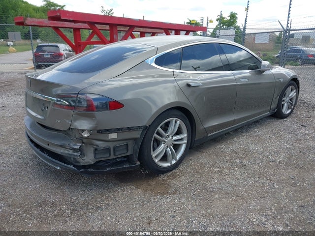 Tesla Model S 70d/85d/p85d 2015 5YJSA1S22FF098372 Image 4