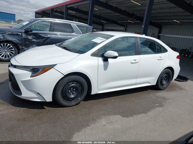 45164805 :رقم المزاد ، 5YFEPMAE8NP275390 vin ، 2022 Toyota Corolla Le مزاد بيع