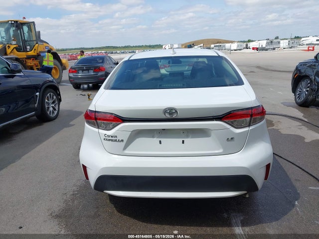 45164805 :رقم المزاد ، 5YFEPMAE8NP275390 vin ، 2022 Toyota Corolla Le مزاد بيع