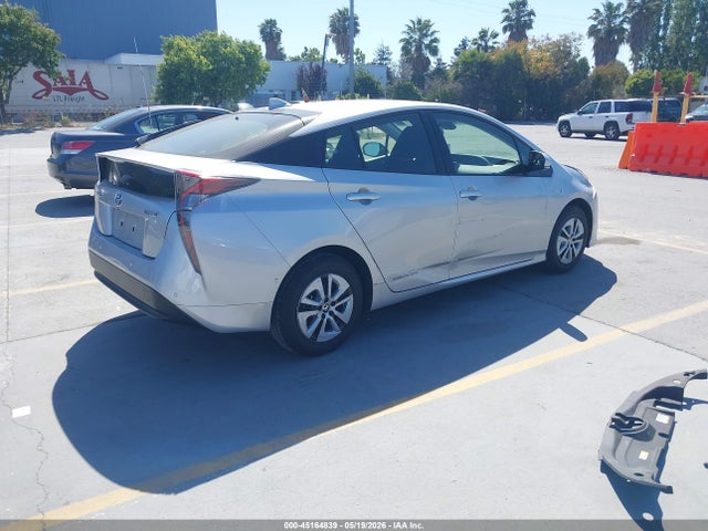 2017 Toyota Prius Two მანქანა იყიდება აუქციონზე, vin: JTDKBRFU7H3575451, აუქციონის ნომერი: 45164839