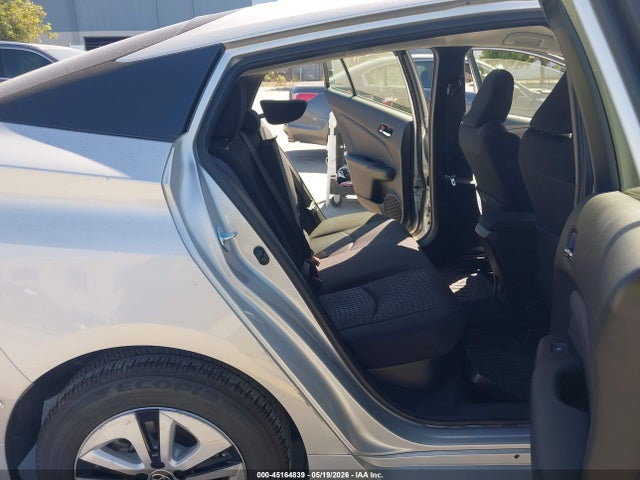 2017 Toyota Prius Two მანქანა იყიდება აუქციონზე, vin: JTDKBRFU7H3575451, აუქციონის ნომერი: 45164839
