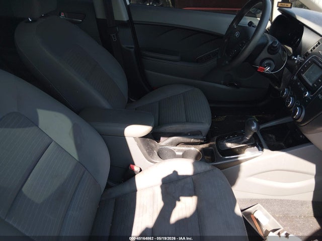 Продажа на аукционе авто 2017 Kia Forte Lx, vin: 3KPFL4A72HE028227, номер лота: 45164862