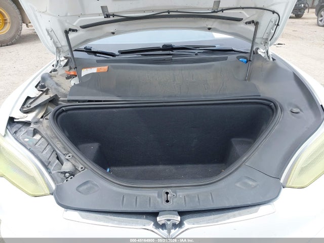 2016 Tesla Model S 60/70/75/85 მანქანა იყიდება აუქციონზე, vin: 5YJSA1E10GF172828, აუქციონის ნომერი: 45164900