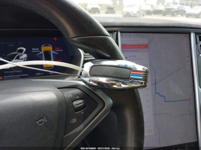 2016 Tesla Model S 60/70/75/85 მანქანა იყიდება აუქციონზე, vin: 5YJSA1E10GF172828, აუქციონის ნომერი: 45164900