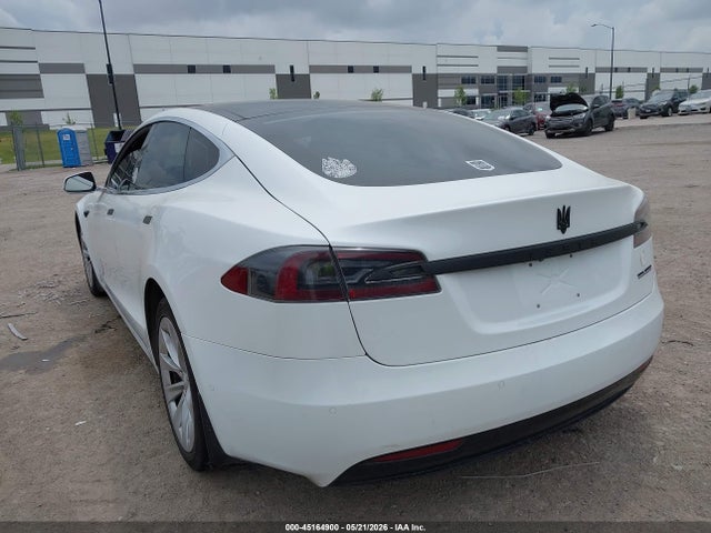 2016 Tesla Model S 60/70/75/85 მანქანა იყიდება აუქციონზე, vin: 5YJSA1E10GF172828, აუქციონის ნომერი: 45164900
