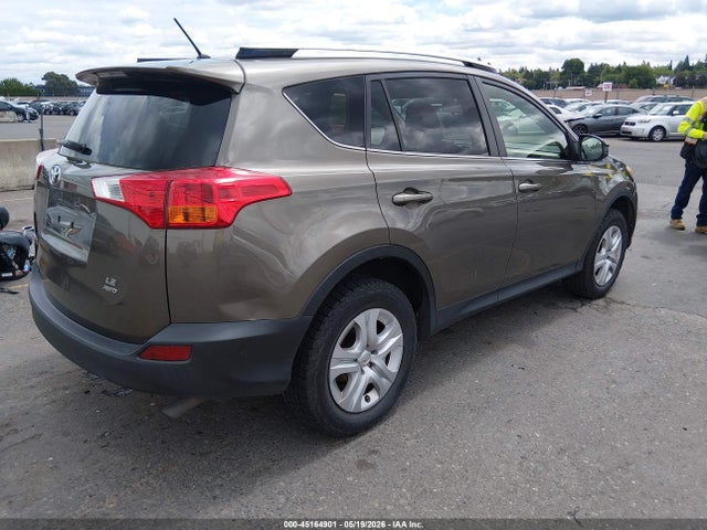 Toyota RAV4 LE 2014 JTMBFREV8ED056008 Image 4