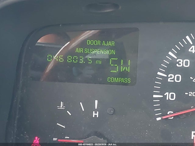 Продаж на аукціоні авто 2001 Lincoln Town Car Signature, vin: 1LNHM82W61Y732736, номер лоту: 45164923