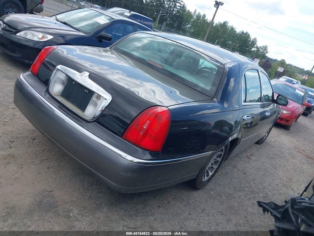 Продаж на аукціоні авто 2001 Lincoln Town Car Signature, vin: 1LNHM82W61Y732736, номер лоту: 45164923