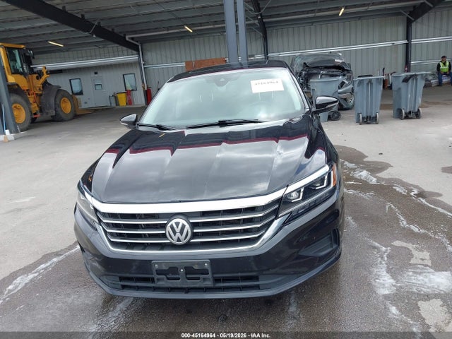 Продаж на аукціоні авто 2021 Volkswagen Passat 2.0t Se, vin: 1VWSA7A33MC015102, номер лоту: 45164964