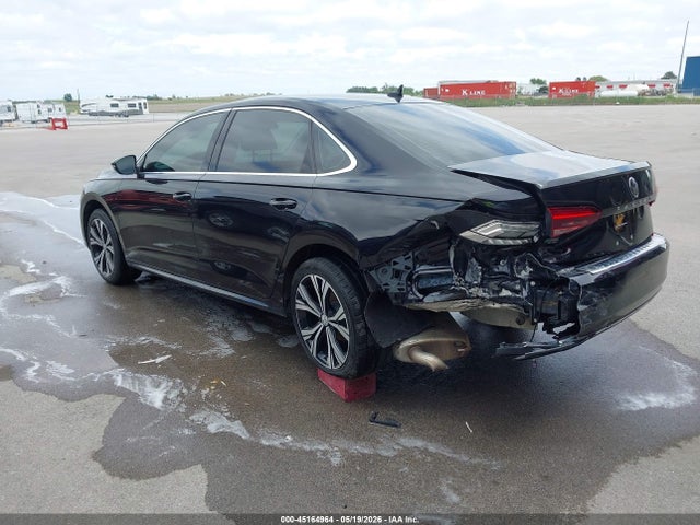 Продаж на аукціоні авто 2021 Volkswagen Passat 2.0t Se, vin: 1VWSA7A33MC015102, номер лоту: 45164964