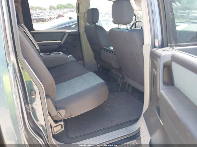45164987 :رقم المزاد ، 1N6AA07B44N553684 vin ، 2004 Nissan Titan Se مزاد بيع