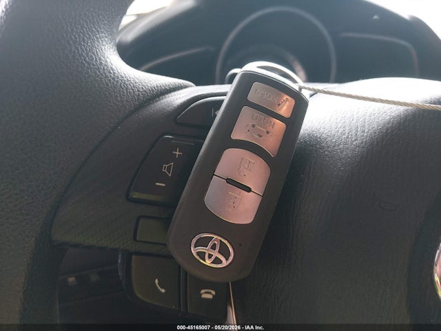 3MYDLBYV8HY155113 Toyota YARIS IA