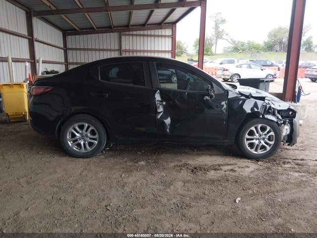 3MYDLBYV8HY155113 Toyota YARIS IA