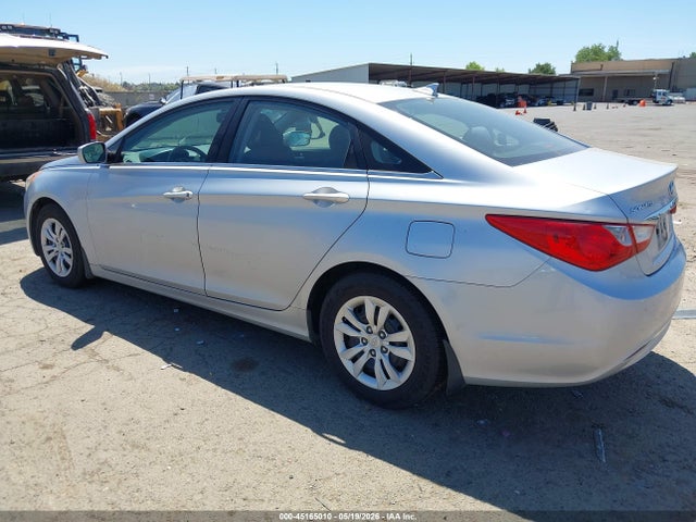 2013 Hyundai Sonata Gls მანქანა იყიდება აუქციონზე, vin: 5NPEB4AC4DH587554, აუქციონის ნომერი: 45165010