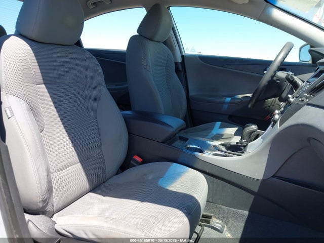 2013 Hyundai Sonata Gls მანქანა იყიდება აუქციონზე, vin: 5NPEB4AC4DH587554, აუქციონის ნომერი: 45165010