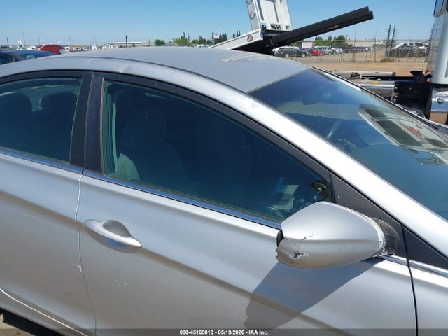 2013 Hyundai Sonata Gls მანქანა იყიდება აუქციონზე, vin: 5NPEB4AC4DH587554, აუქციონის ნომერი: 45165010