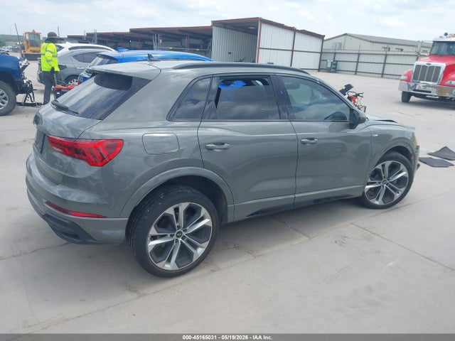 2021 Audi Q3 Premium 45 Tfsi S Line Quattro Tiptronic მანქანა იყიდება აუქციონზე, vin: WA1DECF3XM1073800, აუქციონის ნომერი: 45165031
