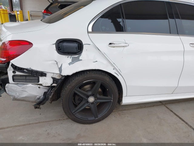 2015 Mercedes-benz C 300 4matic/luxury 4matic/sport 4matic მანქანა იყიდება აუქციონზე, vin: 55SWF4KB1FU068914, აუქციონის ნომერი: 45165033