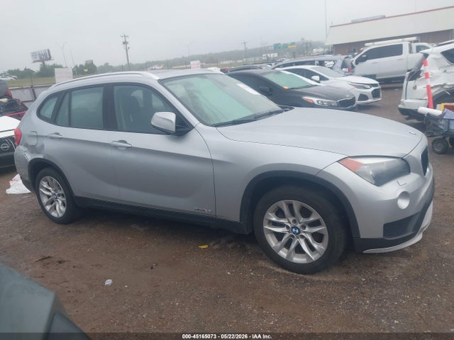 2015 Bmw X1 Xdrive28i მანქანა იყიდება აუქციონზე, vin: WBAVL1C55FVY24630, აუქციონის ნომერი: 45165073