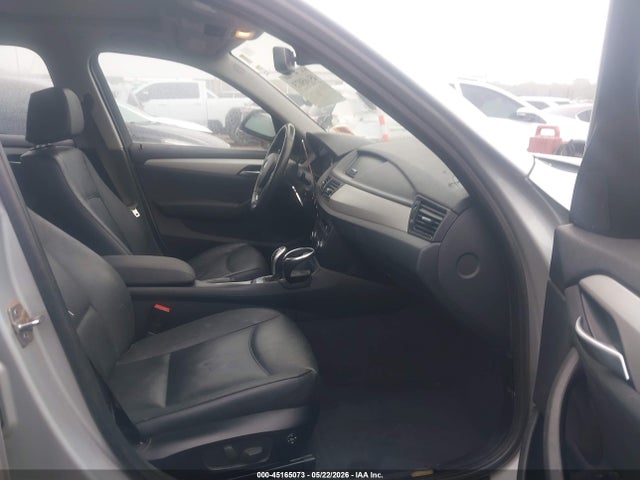 2015 Bmw X1 Xdrive28i მანქანა იყიდება აუქციონზე, vin: WBAVL1C55FVY24630, აუქციონის ნომერი: 45165073