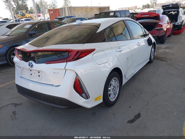 Продаж на аукціоні авто 2022 Toyota Prius Prime Xle, vin: JTDKAMFPXN3219751, номер лоту: 45165111