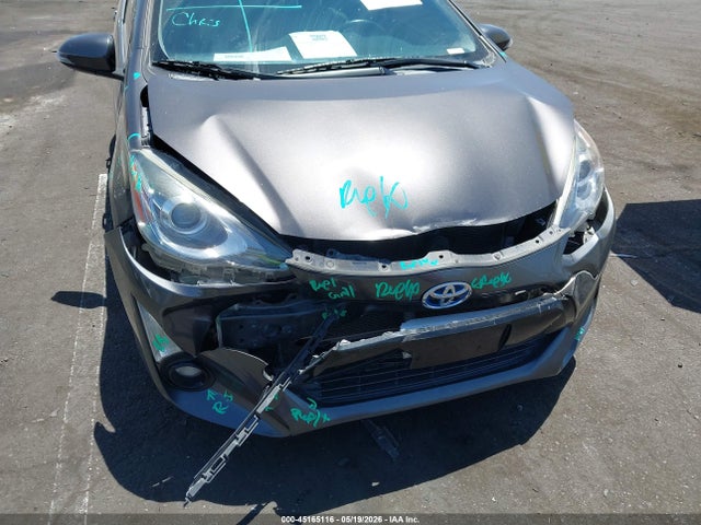 JTDKDTB39F1089656 Toyota Prius C Four