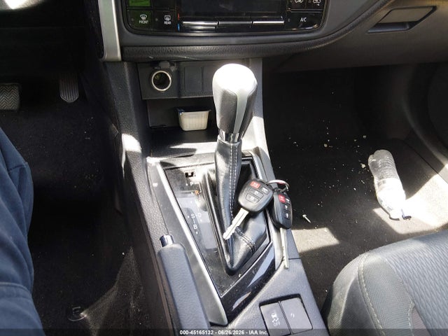 Toyota COROLLA LE 2018 2T1BURHE7JC091440 Image 11