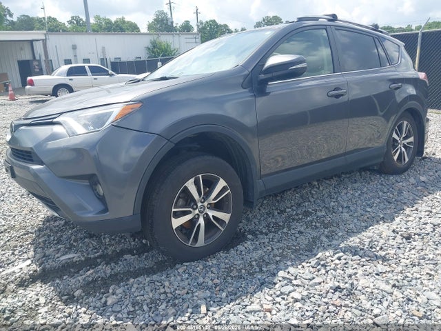 45165133 :رقم المزاد ، JTMRFREV1HJ712229 vin ، 2017 Toyota Rav4 Xle مزاد بيع