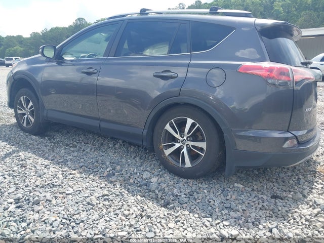 45165133 :رقم المزاد ، JTMRFREV1HJ712229 vin ، 2017 Toyota Rav4 Xle مزاد بيع