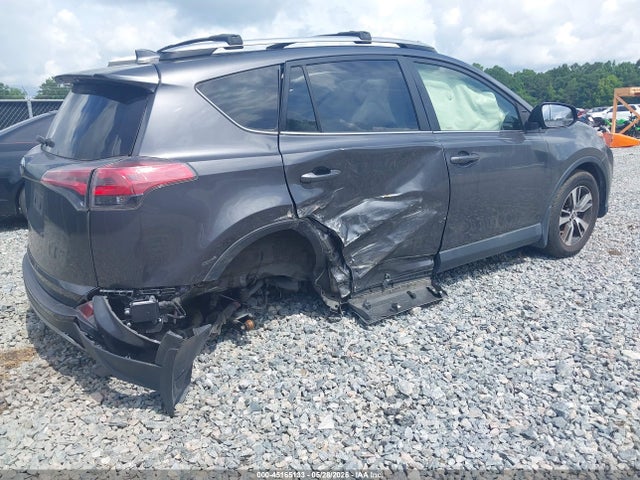 45165133 :رقم المزاد ، JTMRFREV1HJ712229 vin ، 2017 Toyota Rav4 Xle مزاد بيع