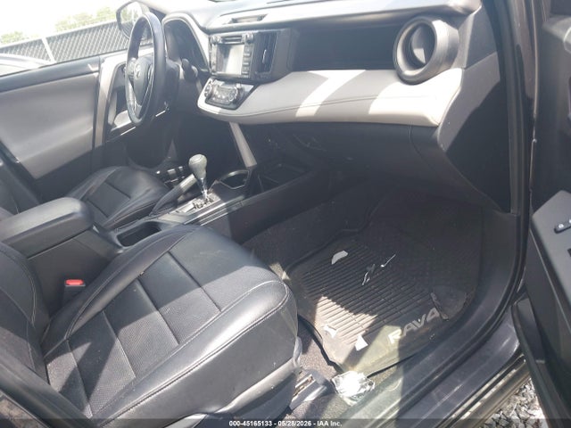 45165133 :رقم المزاد ، JTMRFREV1HJ712229 vin ، 2017 Toyota Rav4 Xle مزاد بيع