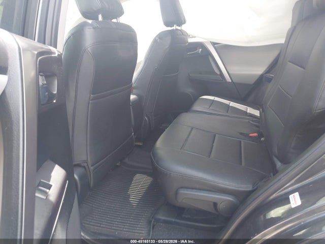 45165133 :رقم المزاد ، JTMRFREV1HJ712229 vin ، 2017 Toyota Rav4 Xle مزاد بيع